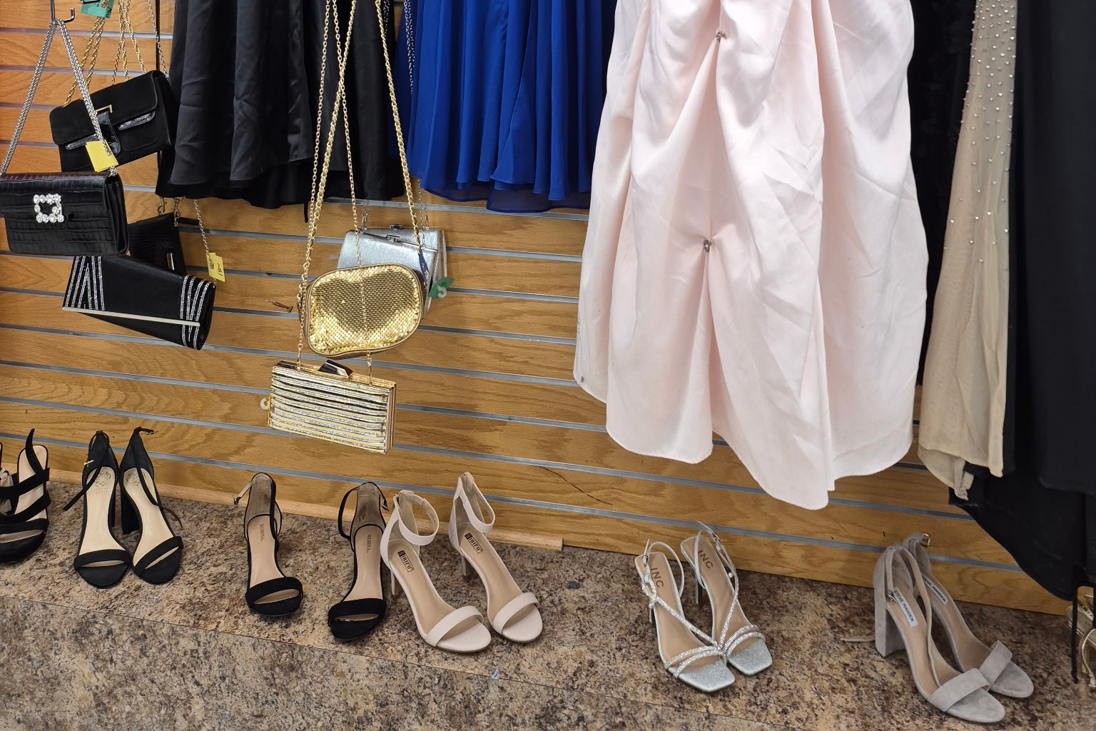 prom shoes & accessories